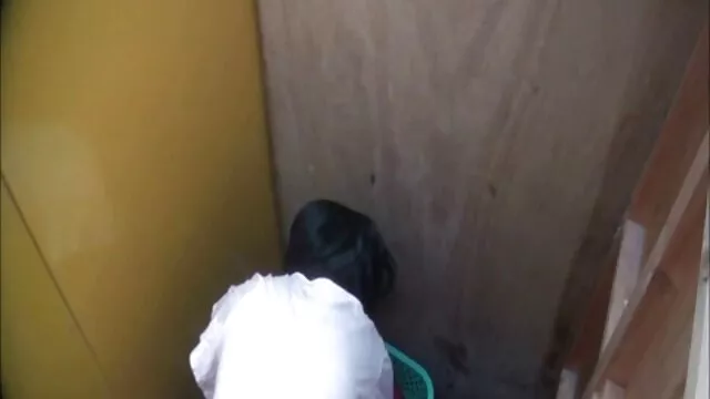 Mamma Brandi Amore seduce figliastra vecchi con giovani troie