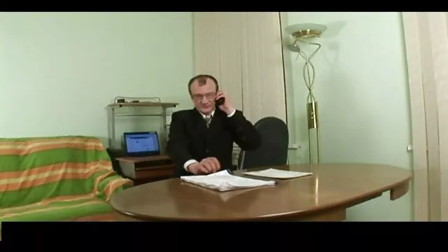 Milfs e adolescenti Qui aiment espongono ecc in giovani troie con vecchi pubblico