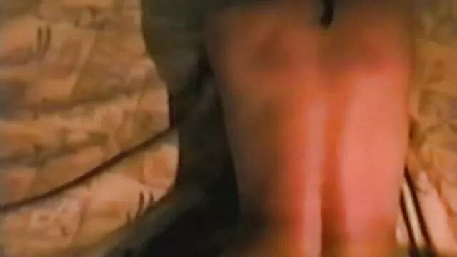 Latina scuote il suo grande culo e tette durante il sesso video porno vecchi pervertiti