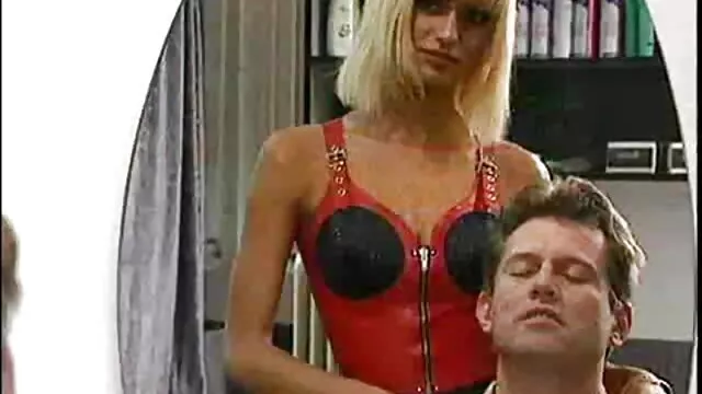 Zorro muscoloso infilò il cazzo nel culo di una video nonne scopate puttana Tettona