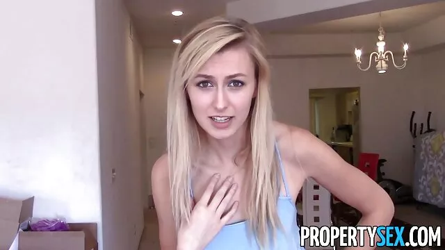 Milana Flexy spinge le scale come film porno con vecchi porci una ginnasta