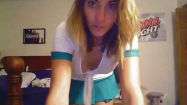 Milehigh lezzy film porno tra anziani convince dai capelli neri a scopare il suo