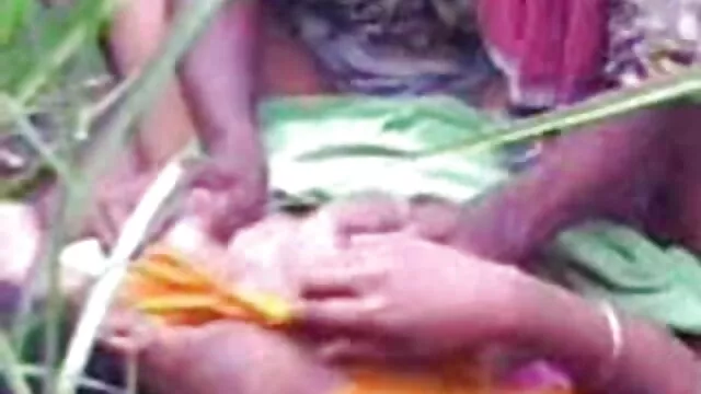 Padrona scopata legato culo video porno giovani vecchi nel culo mentre si masturba il cazzo flaccido