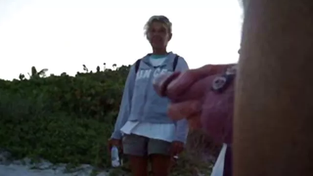 amore eiaculazione interna Lusty voluttuosa video porno di giovani con vecchi amore e eiaculazione interna con snello bruna