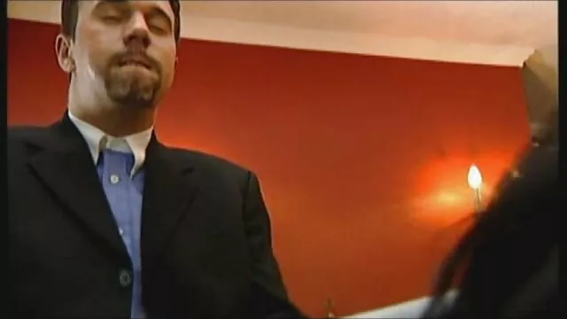 Juelz video porno con vecchi Ventura penetrato in assfucking enorme cazzo
